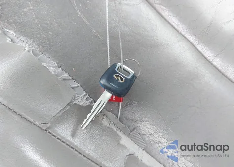 2001 Infiniti I30 Touring z USA, uszkodzony, nr VIN JNKCA31AX1T022847